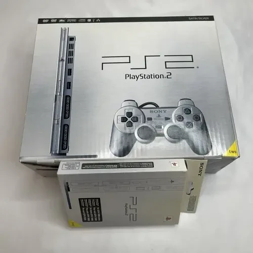 Detail von PlayStation 2 Slim (Satin Silver)